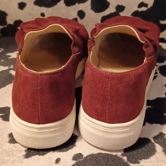 Ruffle maroon suede platform tennie flat - 7.5 - Picture 3 of 7